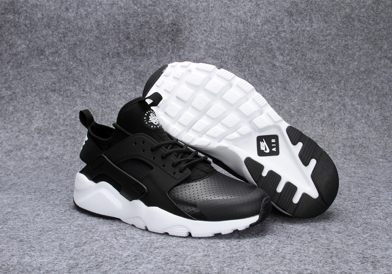 Nike huarache blanche et noir hot sale