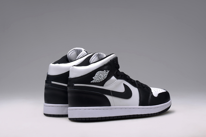 basket blanche ou noir