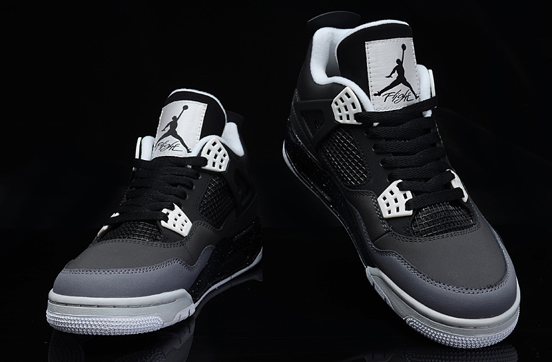 nike air jordan 4 retro,homme air jodan 4 noir et blanche et gris