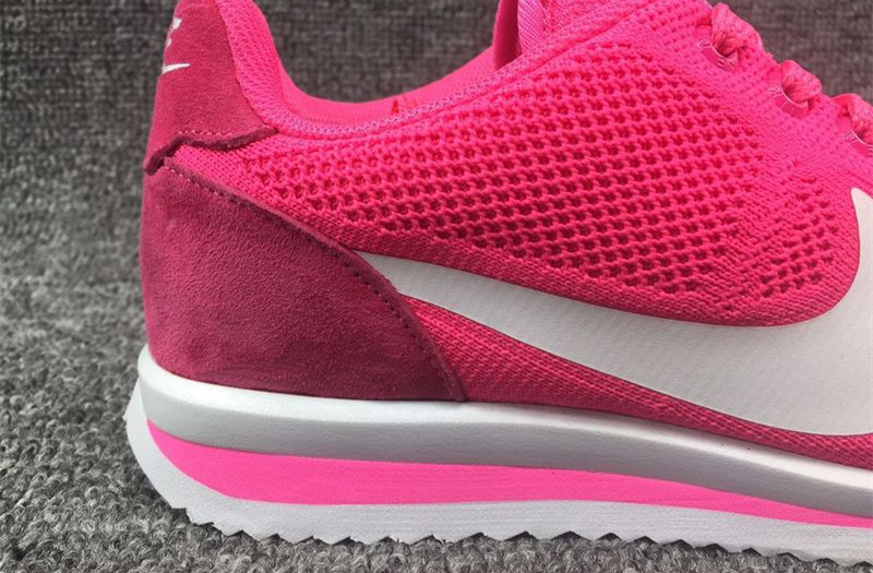 nike cortez femme noir et rose