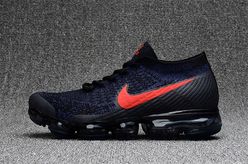 vapormax rouge et bleu