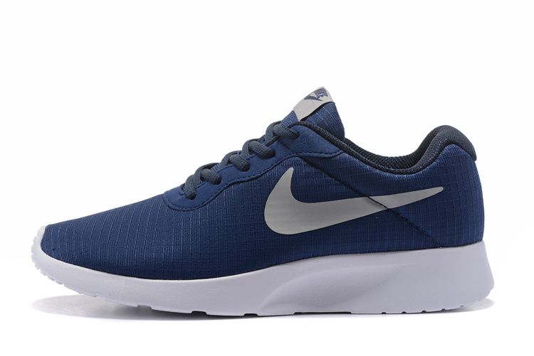 chaussures de running homme tanjun nike